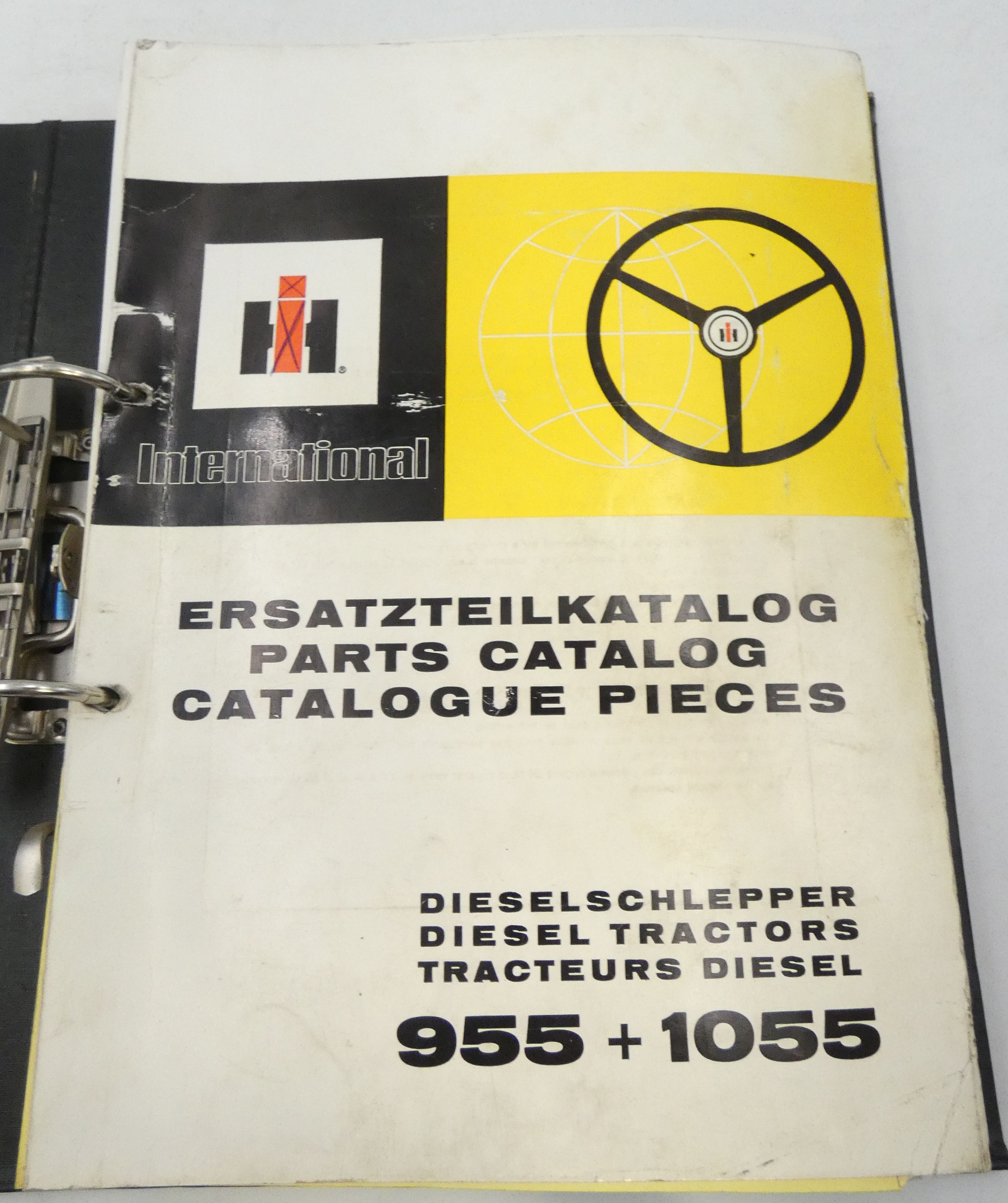 International 955+1055 diesel tractors parts catalog