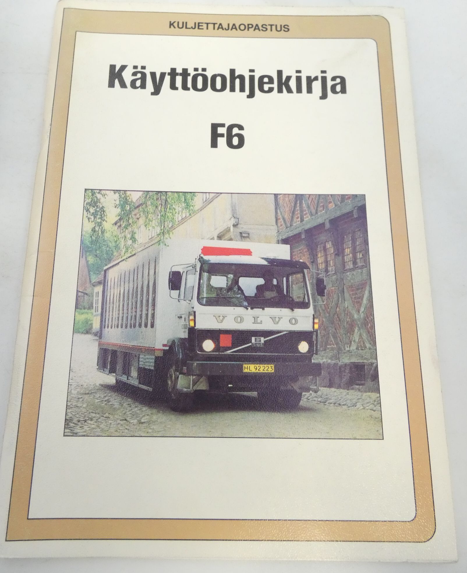 Volvo F6 käyttöohjekirja