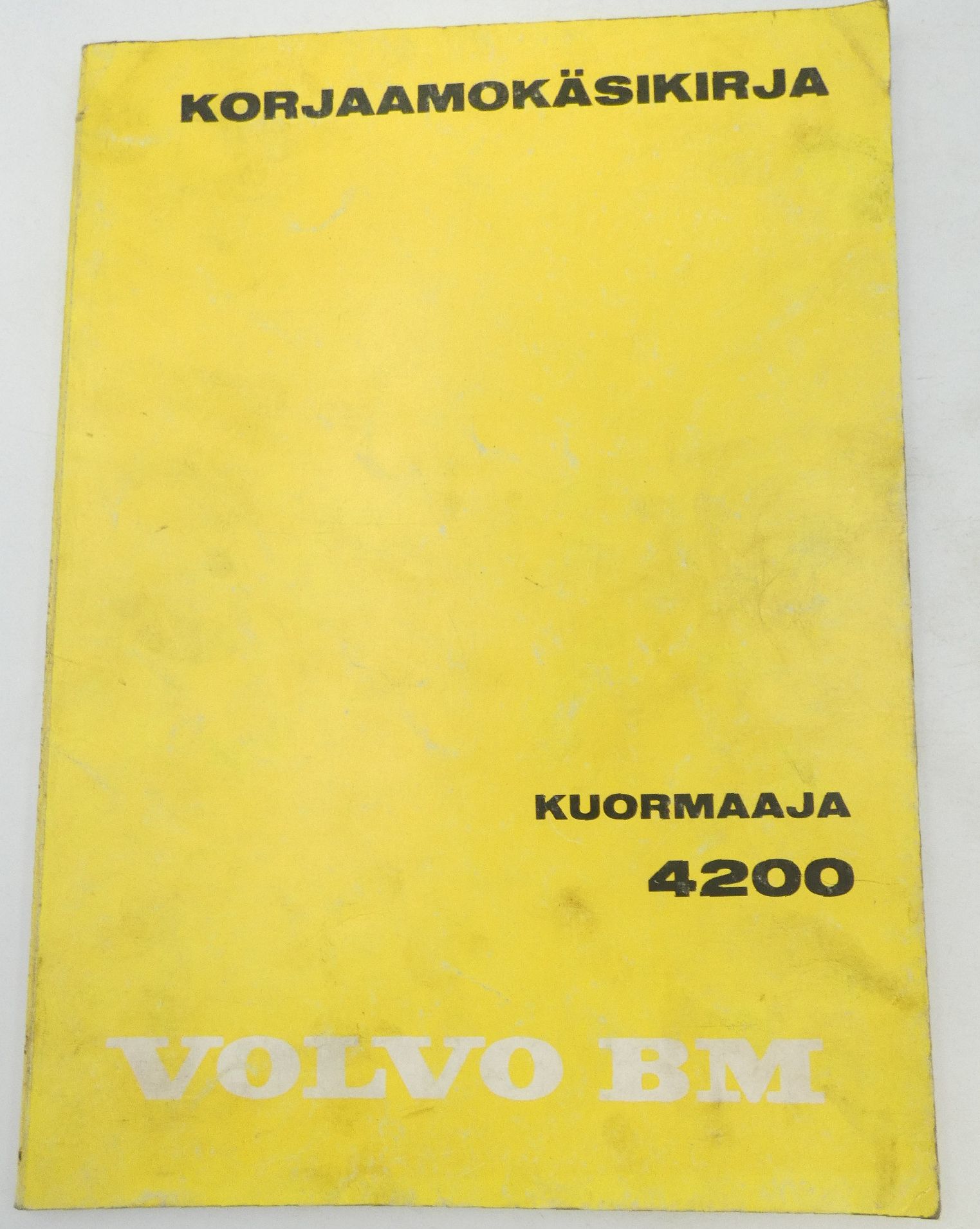 Volvo BM 4200 korjaamokäsikirja