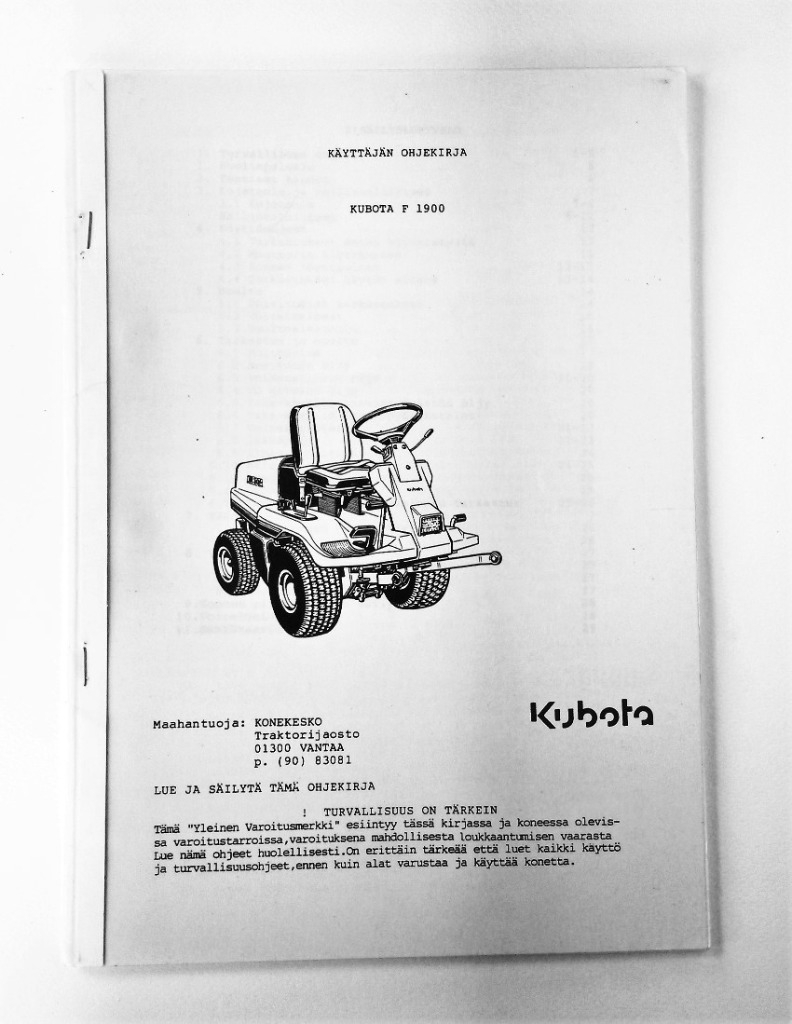 Kubota F1900 traktori ja vaakatasoleikkuri RC54-F19 Ohjekirja