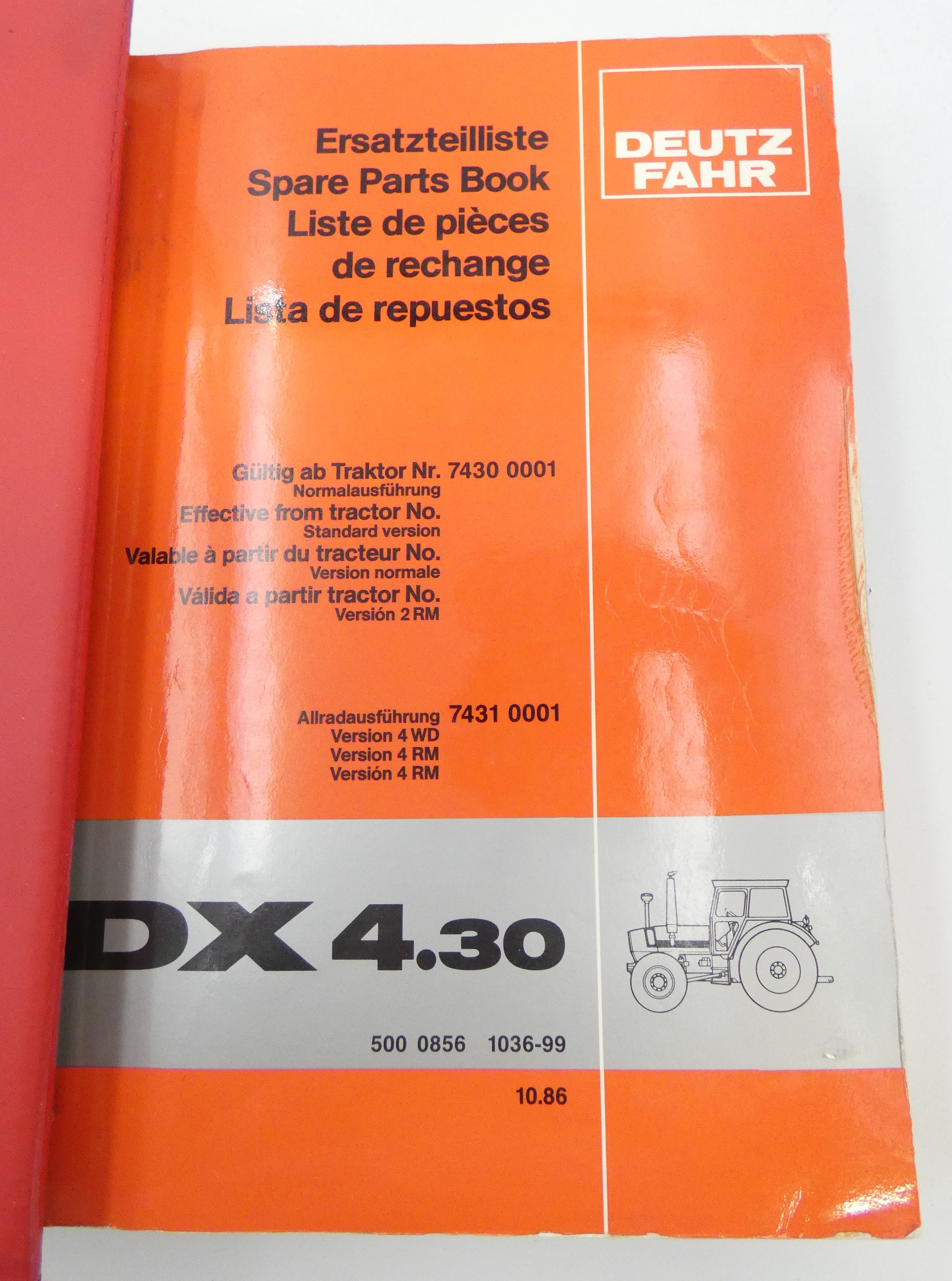 Deutz-Fahr DX4.30, DX4.70 spare parts book