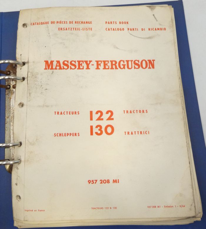 Massey-Ferguson 122, 130 tractors parts book