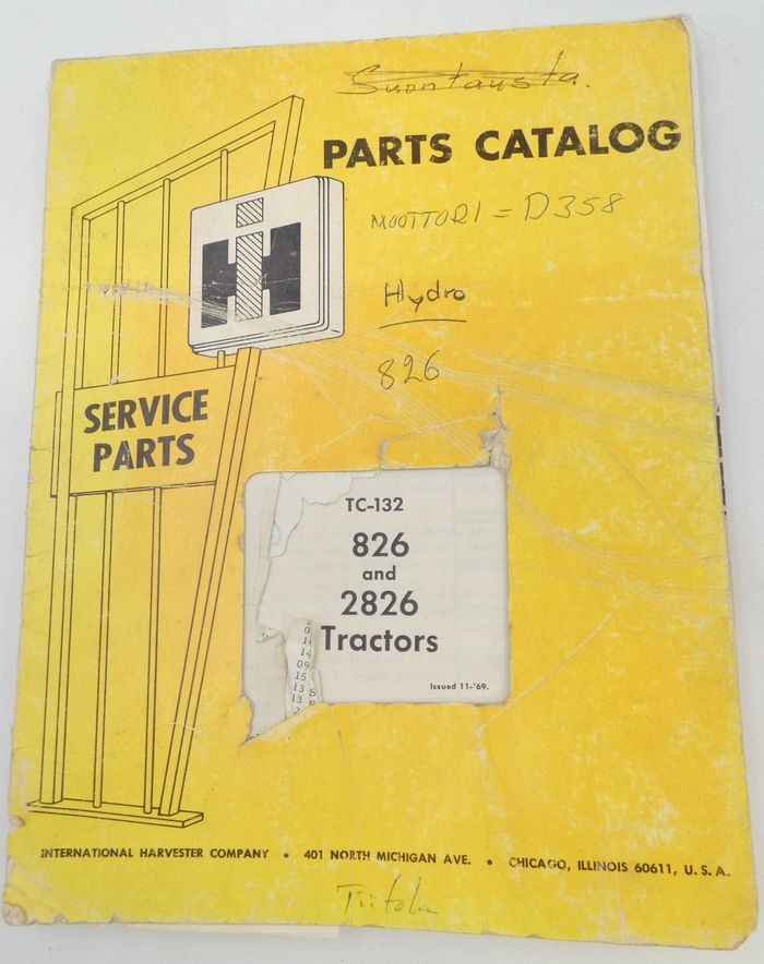 International 826 and 2826 tractors parts catalogue