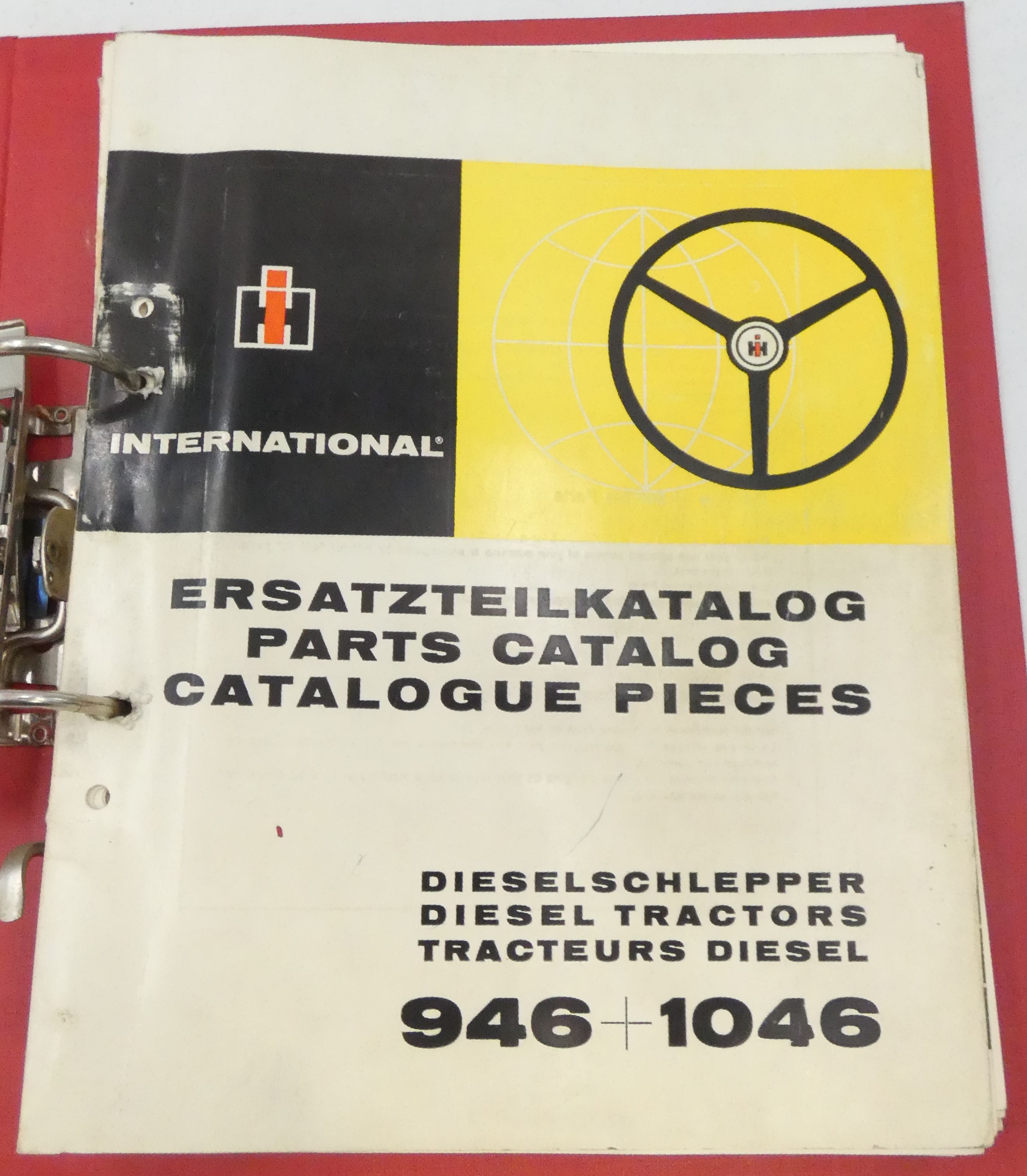 International 946+1046 diesel tractors parts catalog