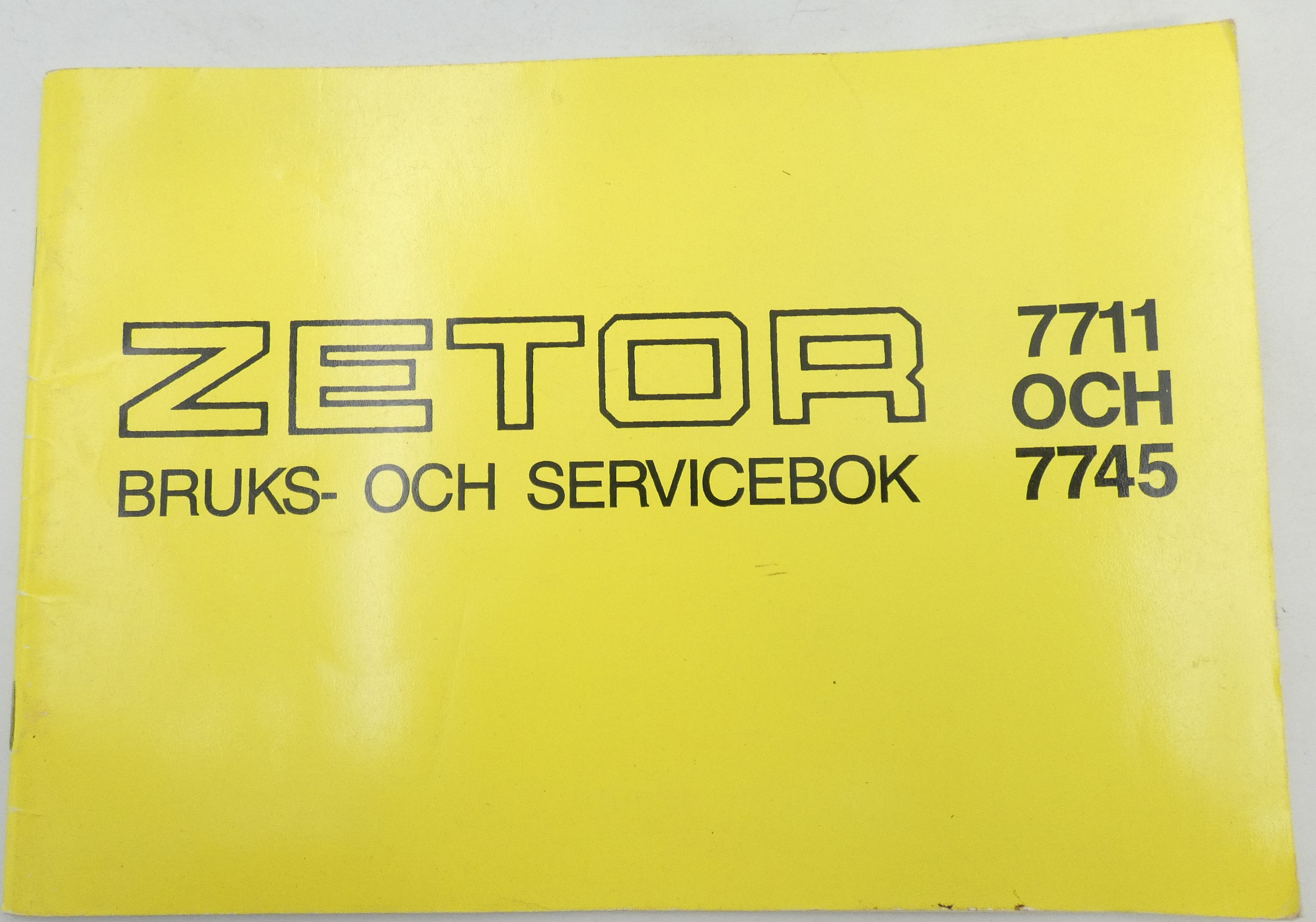 Zetor 7711 och 7745 bruks och servicebok
