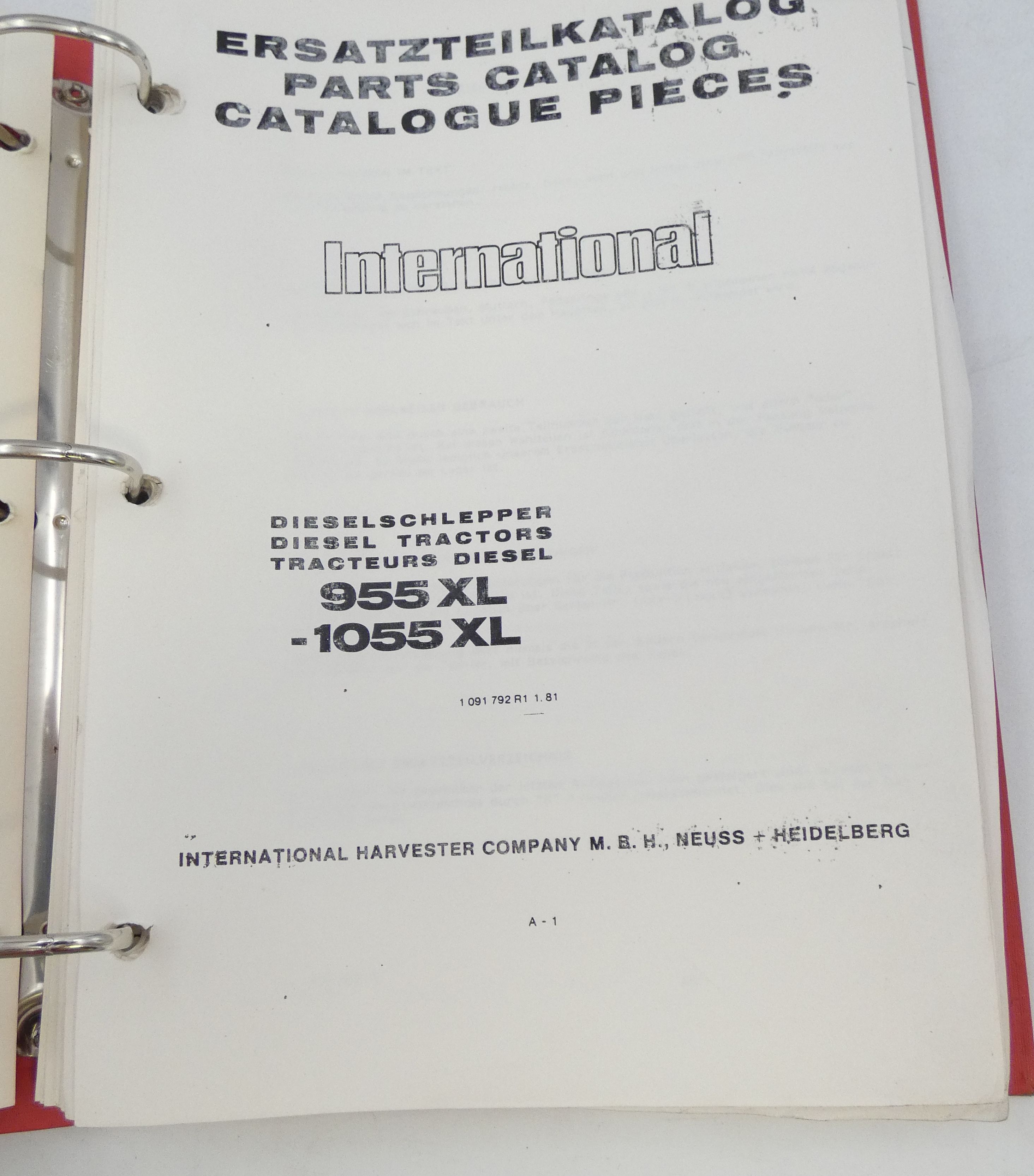 International 955XL-1055XL diesel tractors parts catalog