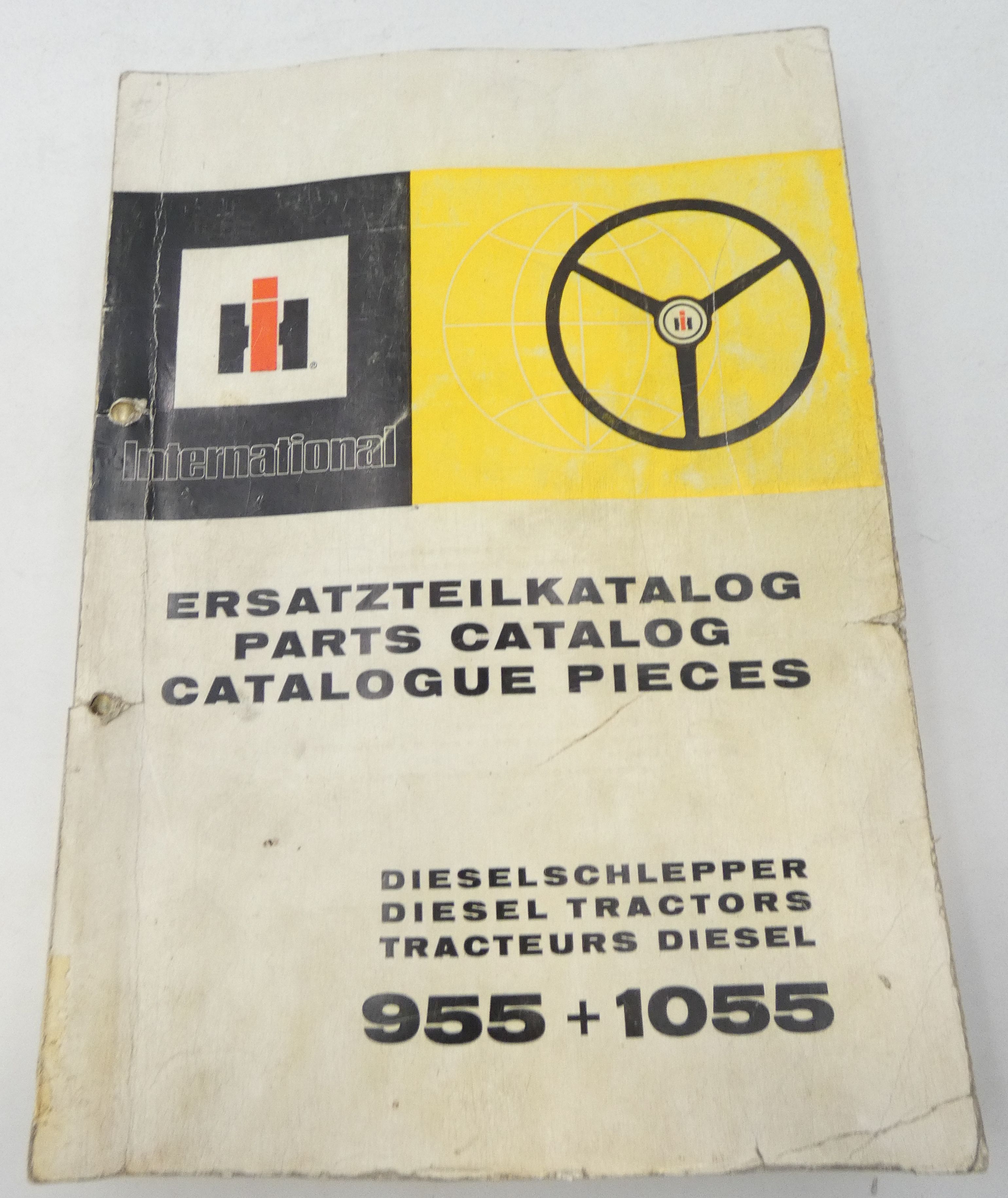 International 955+1055 diesel tractors parts catalog