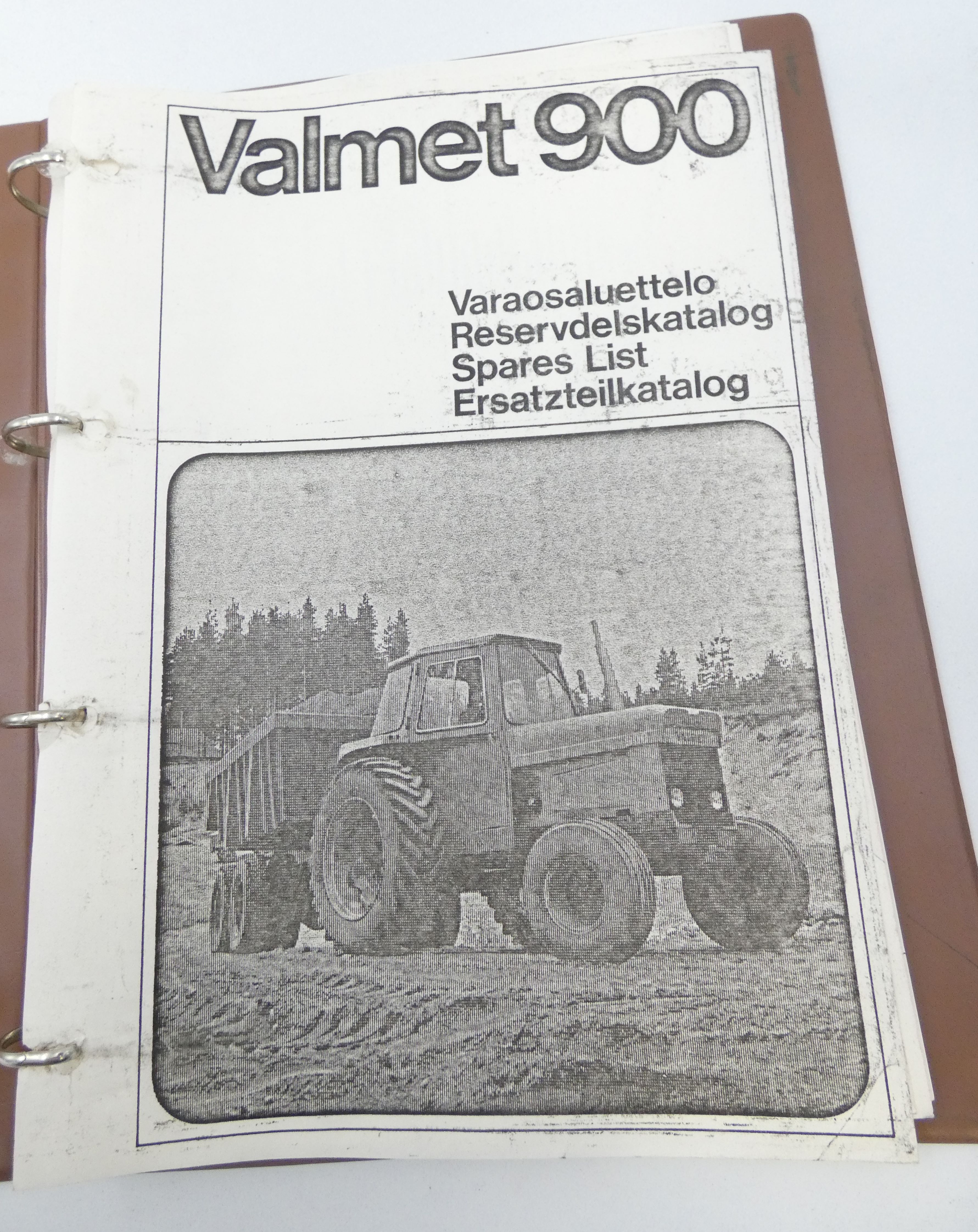 Valmet 900 varaosaluettelo