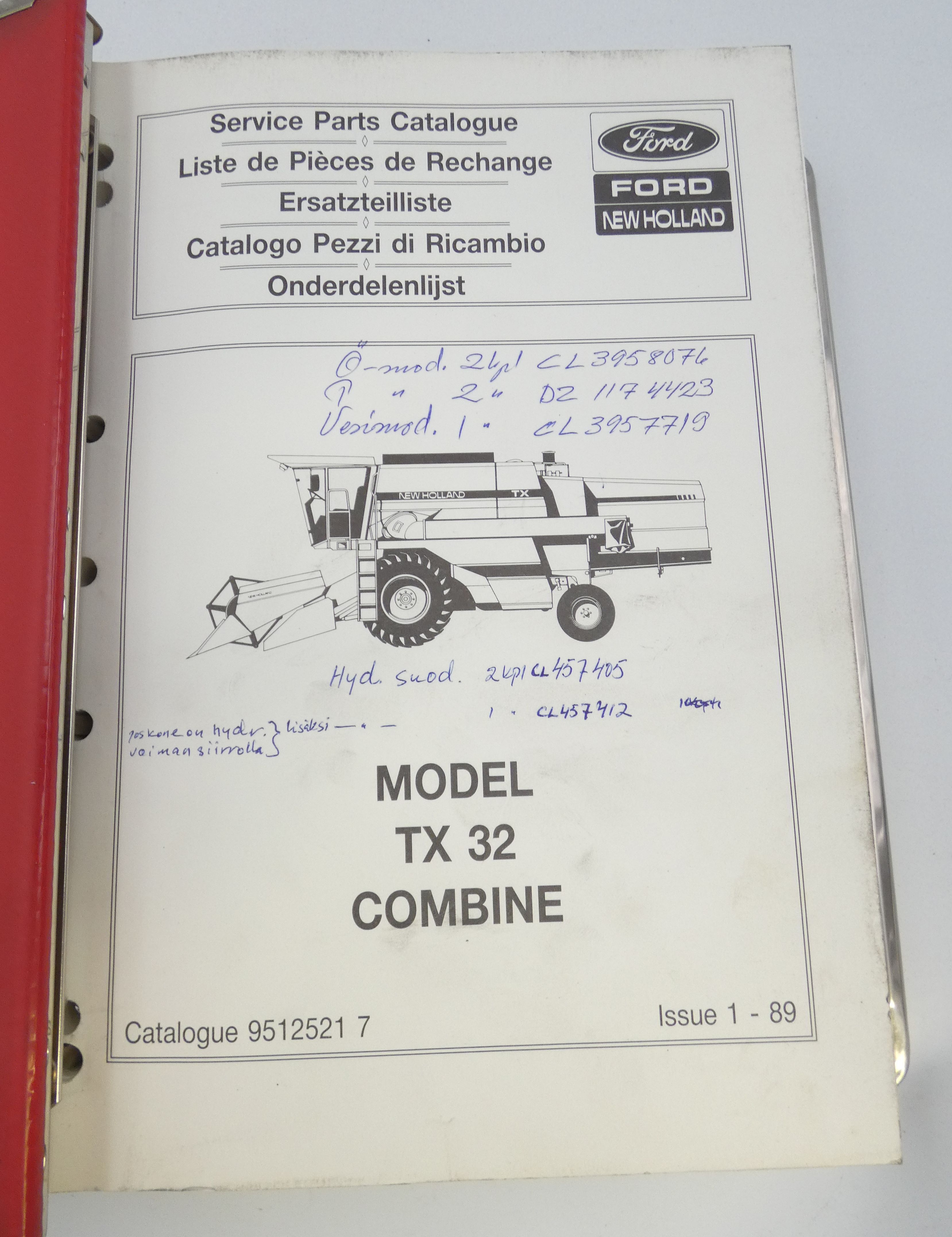 Ford New Holland Model TX32 and TX34 combine service parts catalogue 