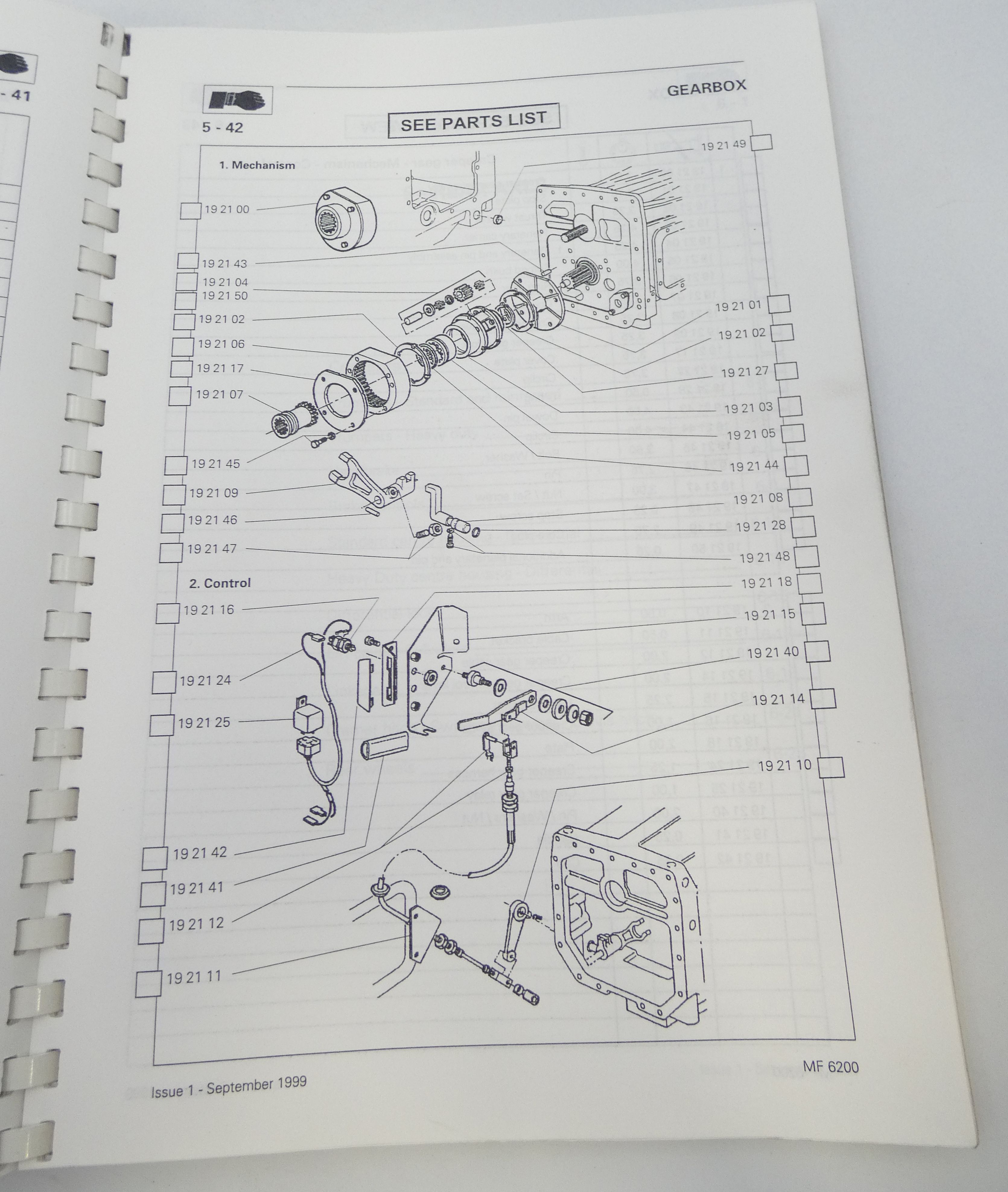Massey Ferguson 6200-sarja takuutöiden ohjeajat