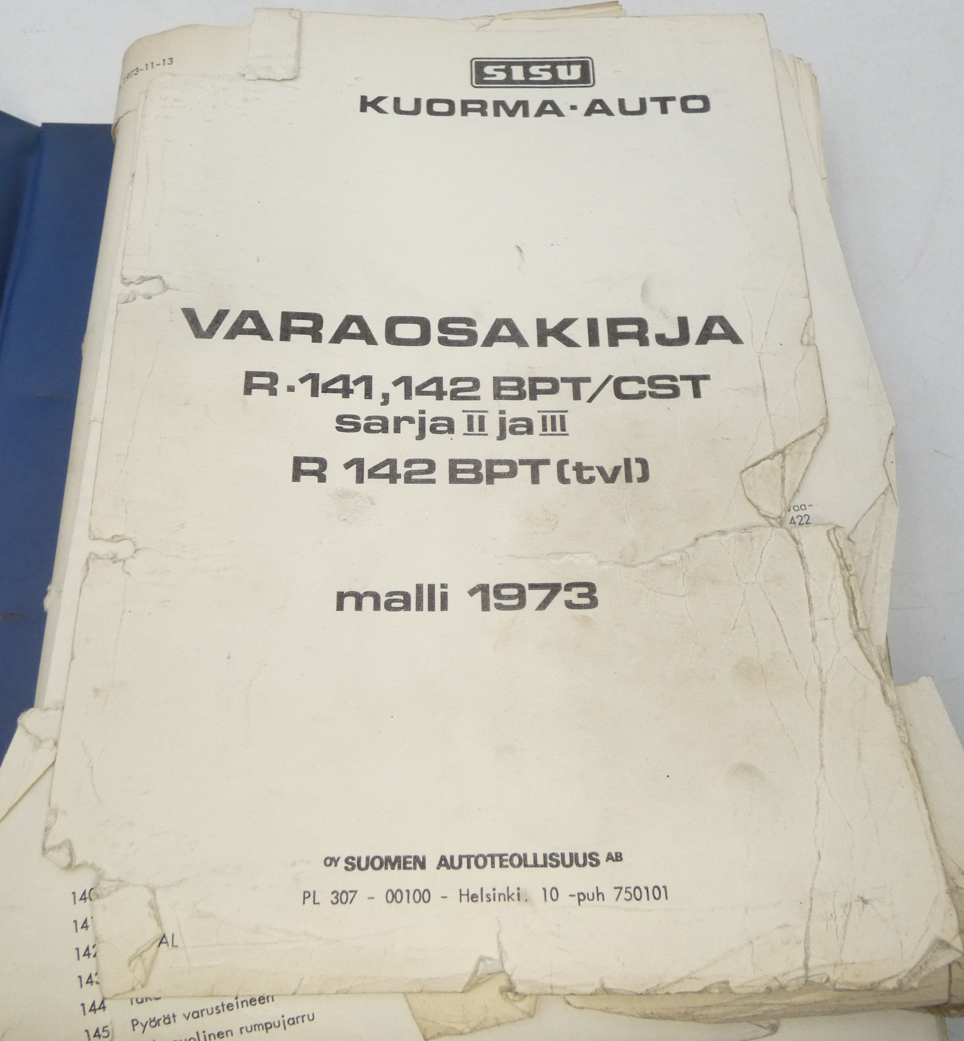 Sisu varaosakirja R-1411, 142 BPT/CST sarja II ja III R 142 BPT (tvl) malli 1973 varaosakirja